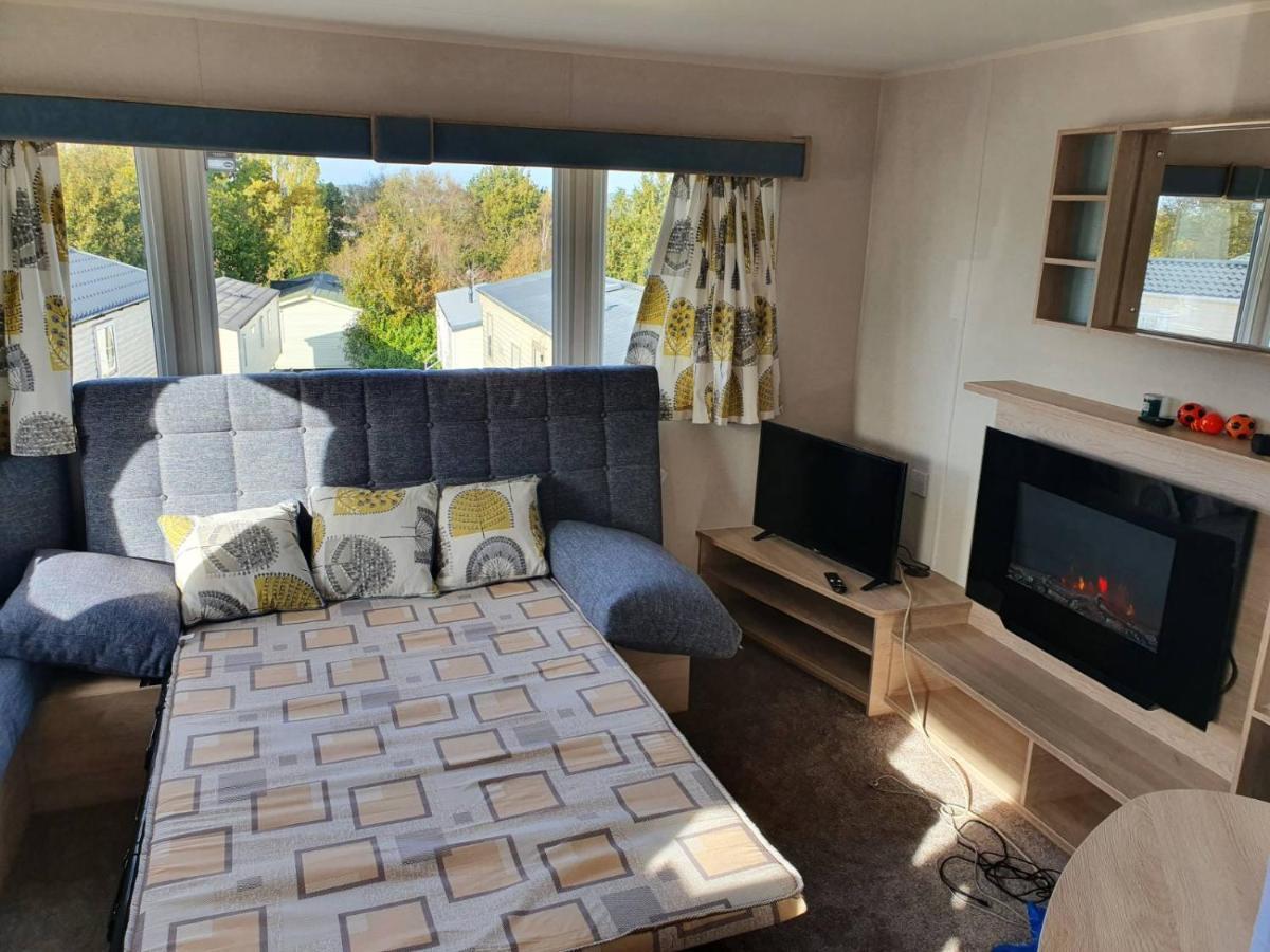 Escape City Caravan Lytchett Minster Eksteriør billede