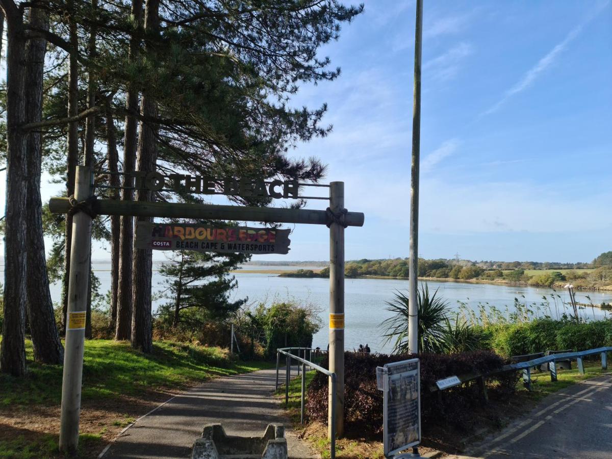 Escape City Caravan Lytchett Minster Eksteriør billede