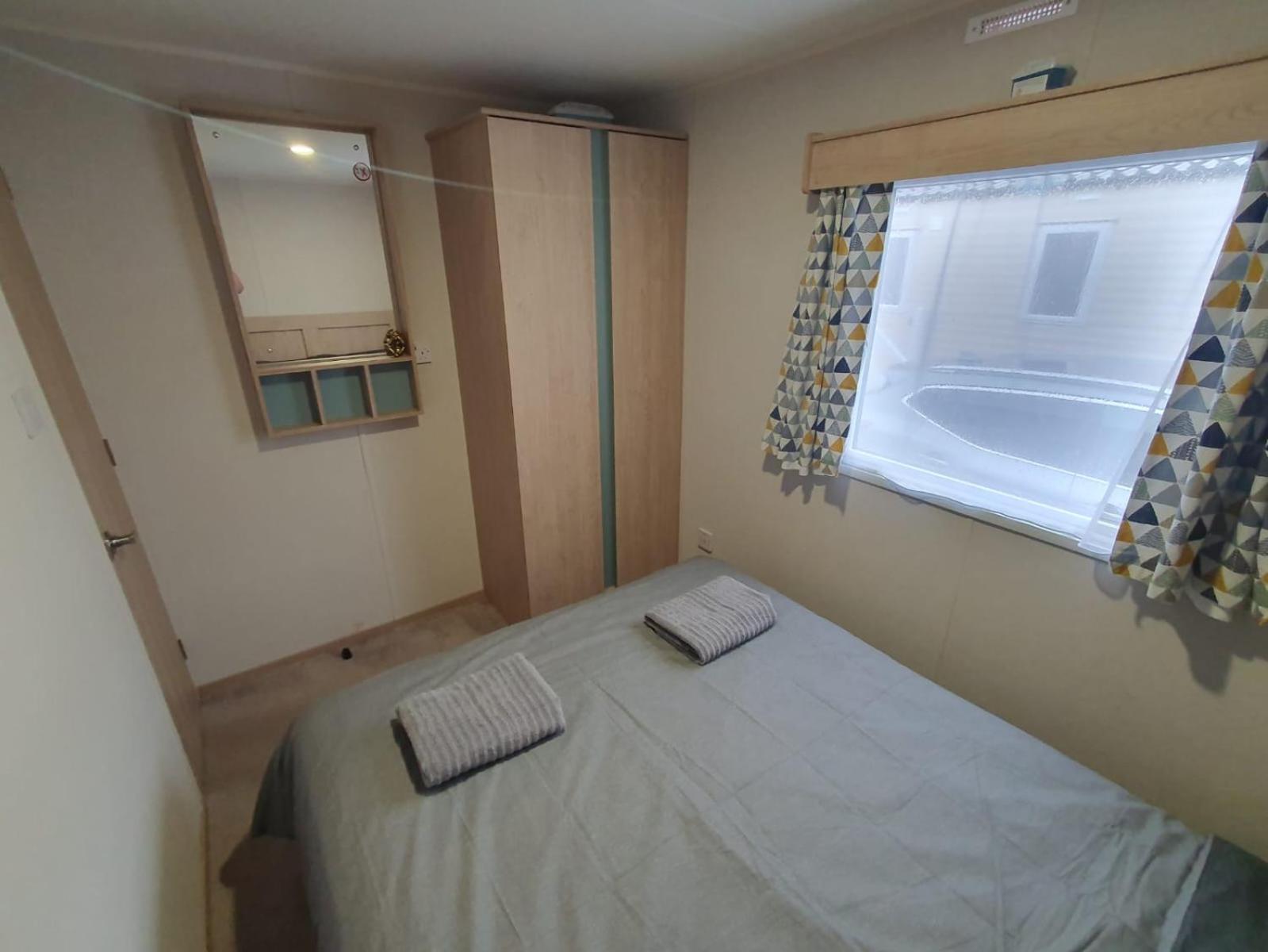 Escape City Caravan Lytchett Minster Eksteriør billede